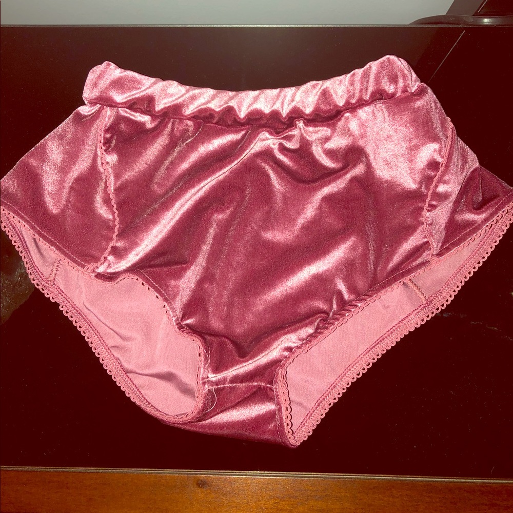Vintage Velvet Sexy Sleep Shorts XS